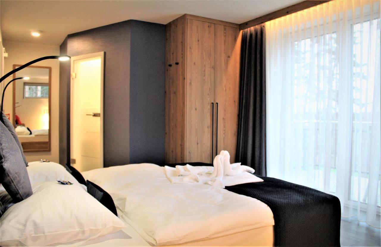 Art & Galerie Hotel Lenz Plauer See Fuenfseen Esterno foto
