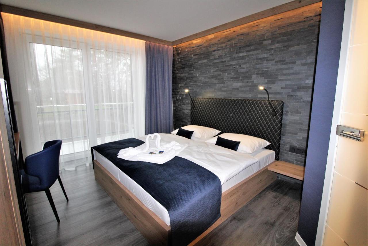 Art & Galerie Hotel Lenz Plauer See Fuenfseen Esterno foto