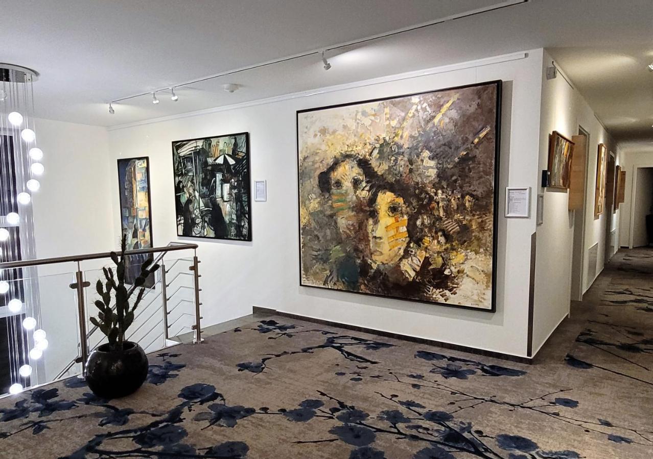 Art & Galerie Hotel Lenz Plauer See Fuenfseen Esterno foto